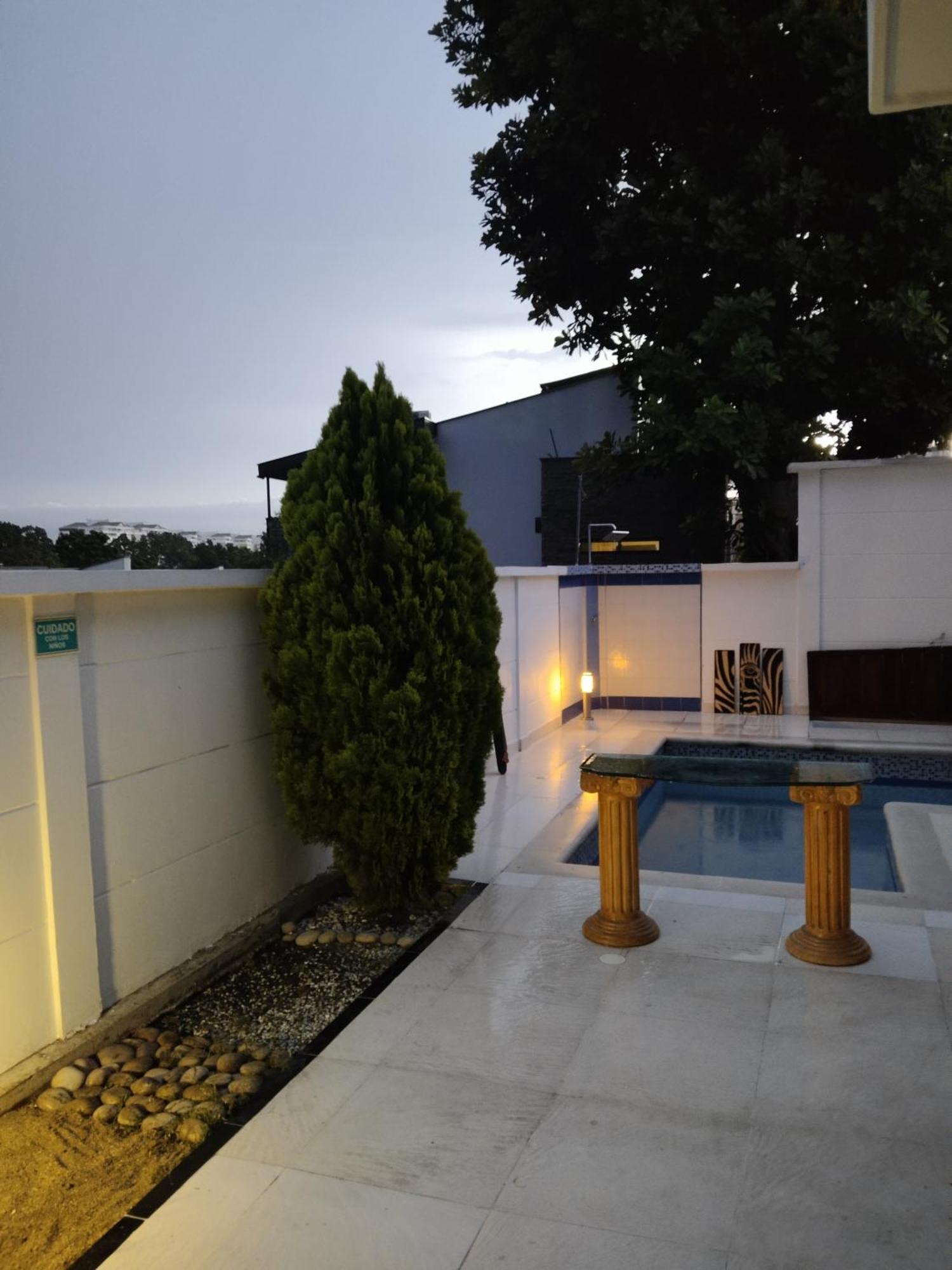 Hotel Premium House Floridablanca Exteriör bild